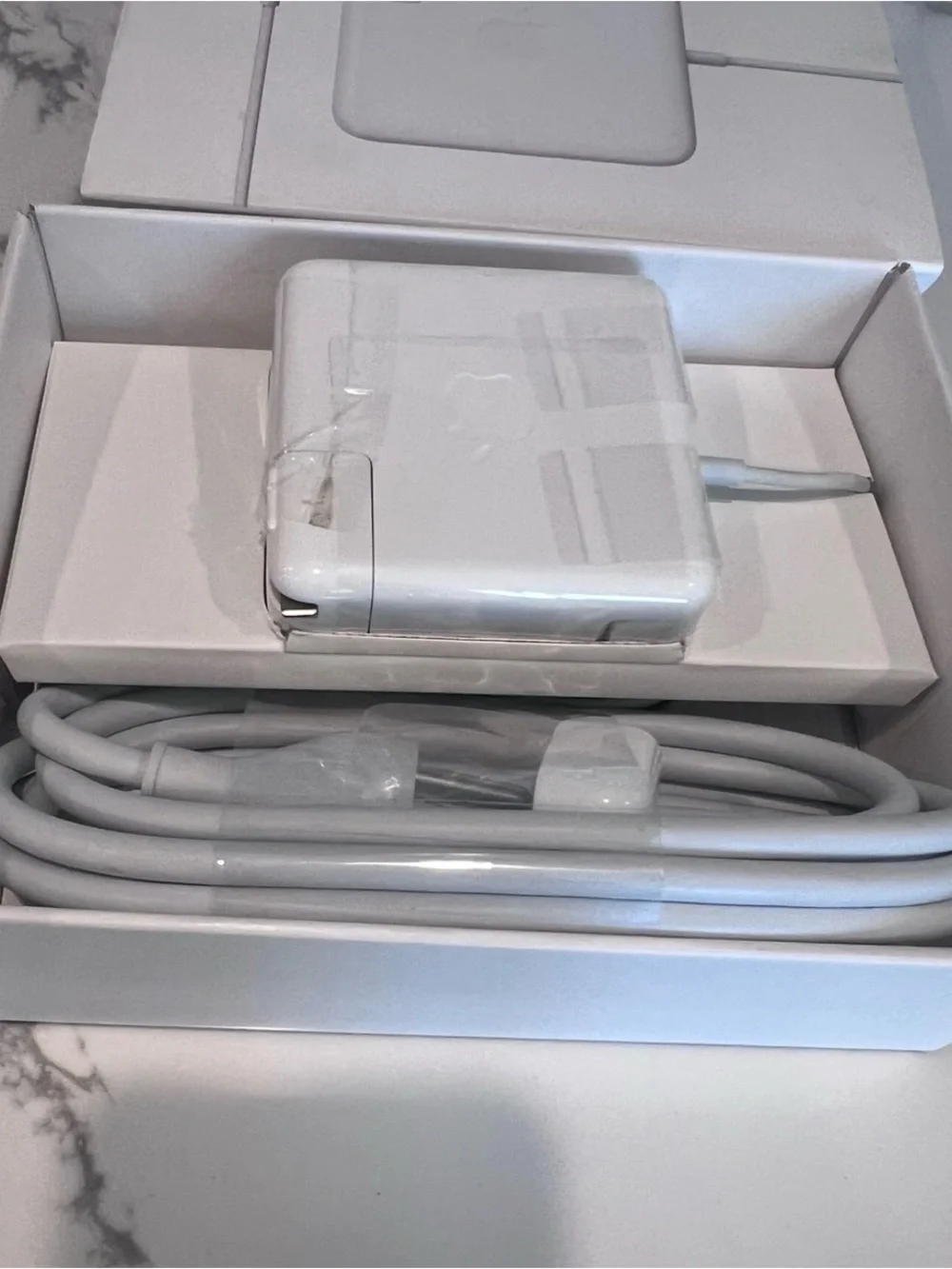 Original APPLE MacBook Pro 85W MagSafe Power Adapter Charger MC556LL/B A1343(8)
